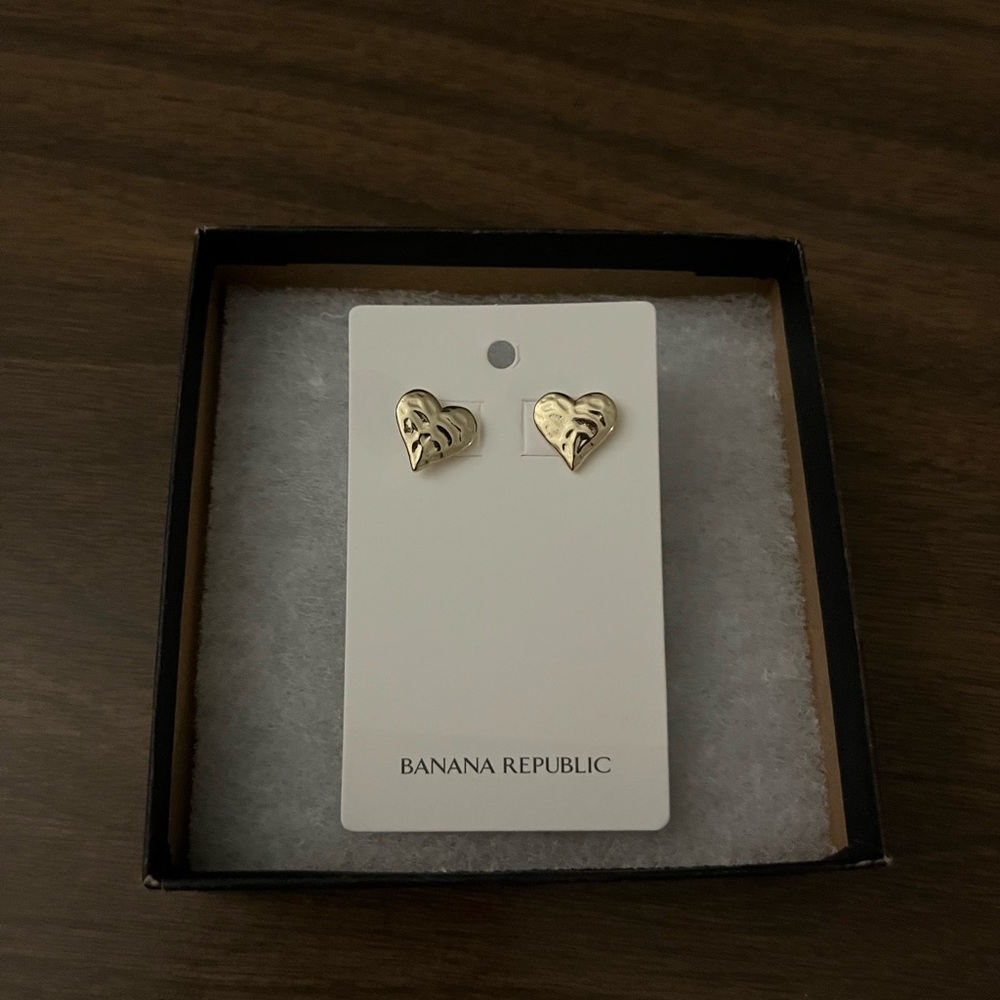 Banana Republic Gold Heart Earrings